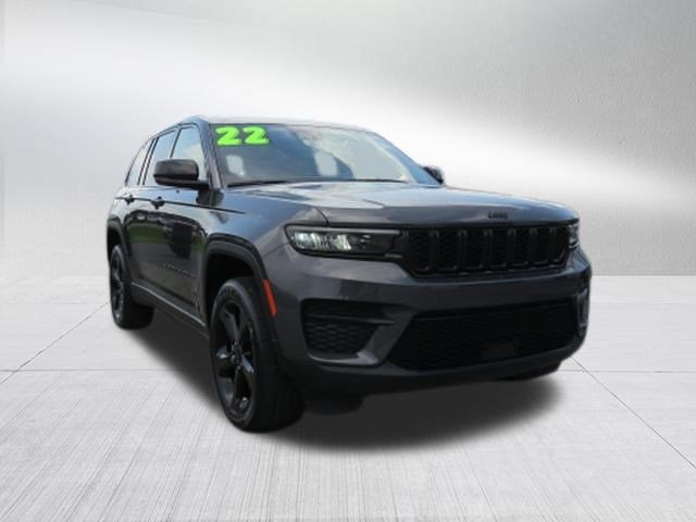 2022 Jeep Grand Cherokee Altitude 4x2