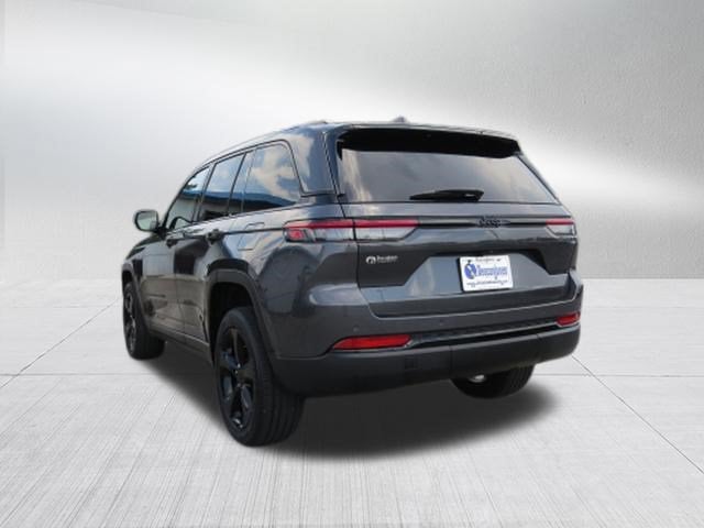 2022 Jeep Grand Cherokee Altitude 4x2