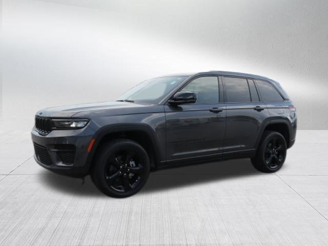2022 Jeep Grand Cherokee Altitude 4x2