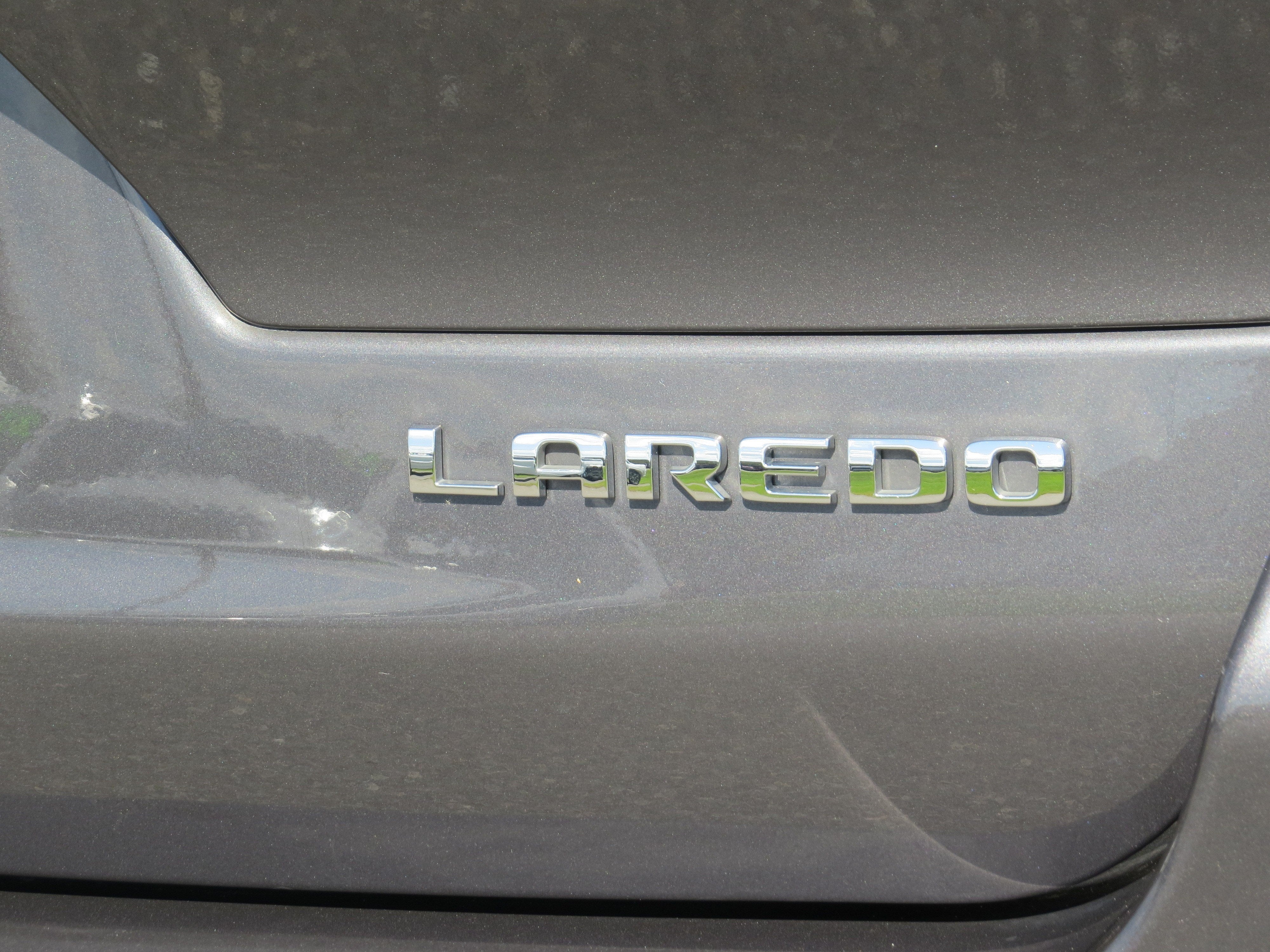 2023 Jeep Grand Cherokee L Laredo 4x2