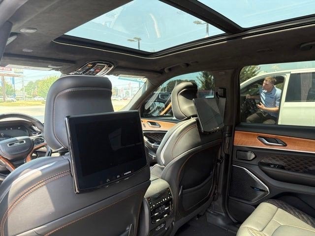 2023 Jeep Grand Cherokee L Summit Reserve 4x4