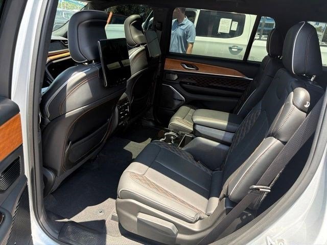 2023 Jeep Grand Cherokee L Summit Reserve 4x4