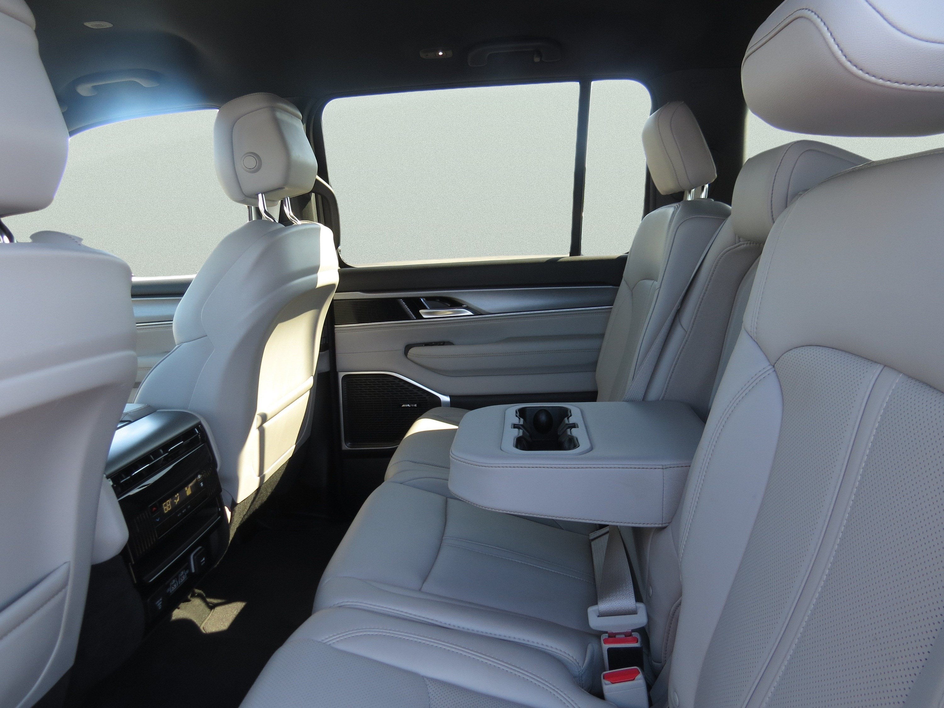 2025 Jeep Wagoneer 4x4