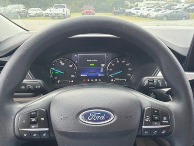 2022 Ford Escape SE Hybrid
