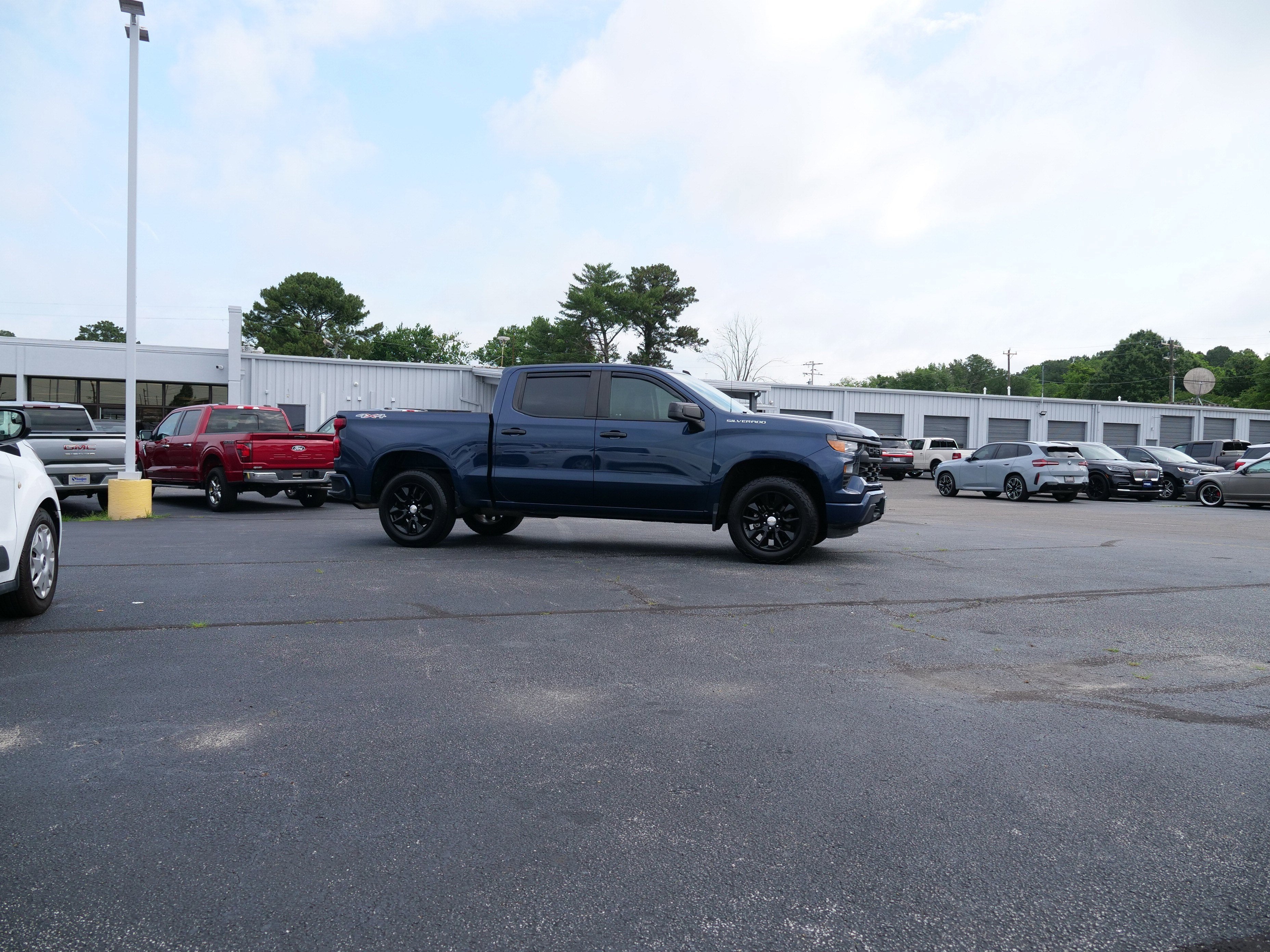 2022 Chevrolet Silverado 1500 Custom