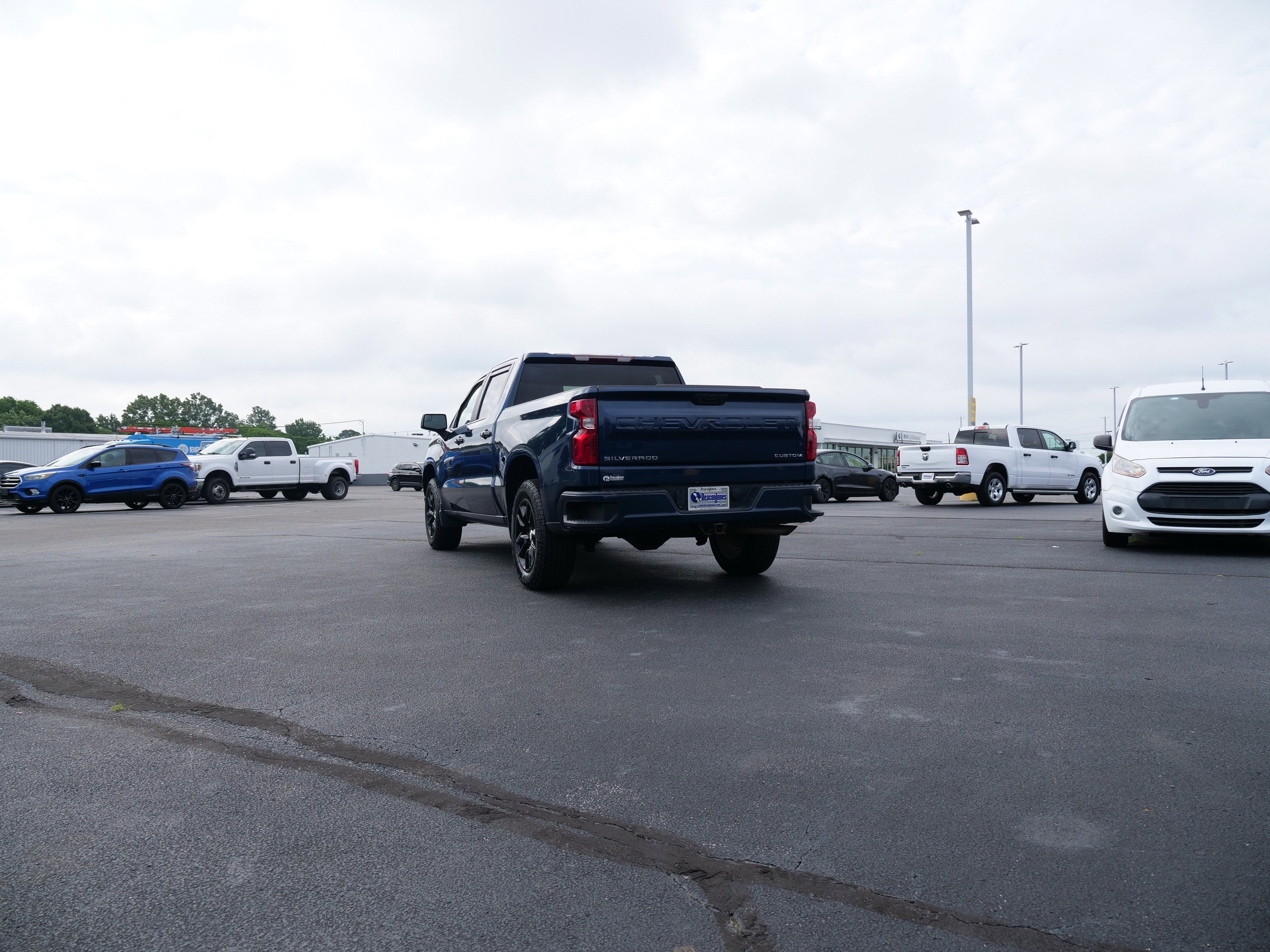 2022 Chevrolet Silverado 1500 Custom
