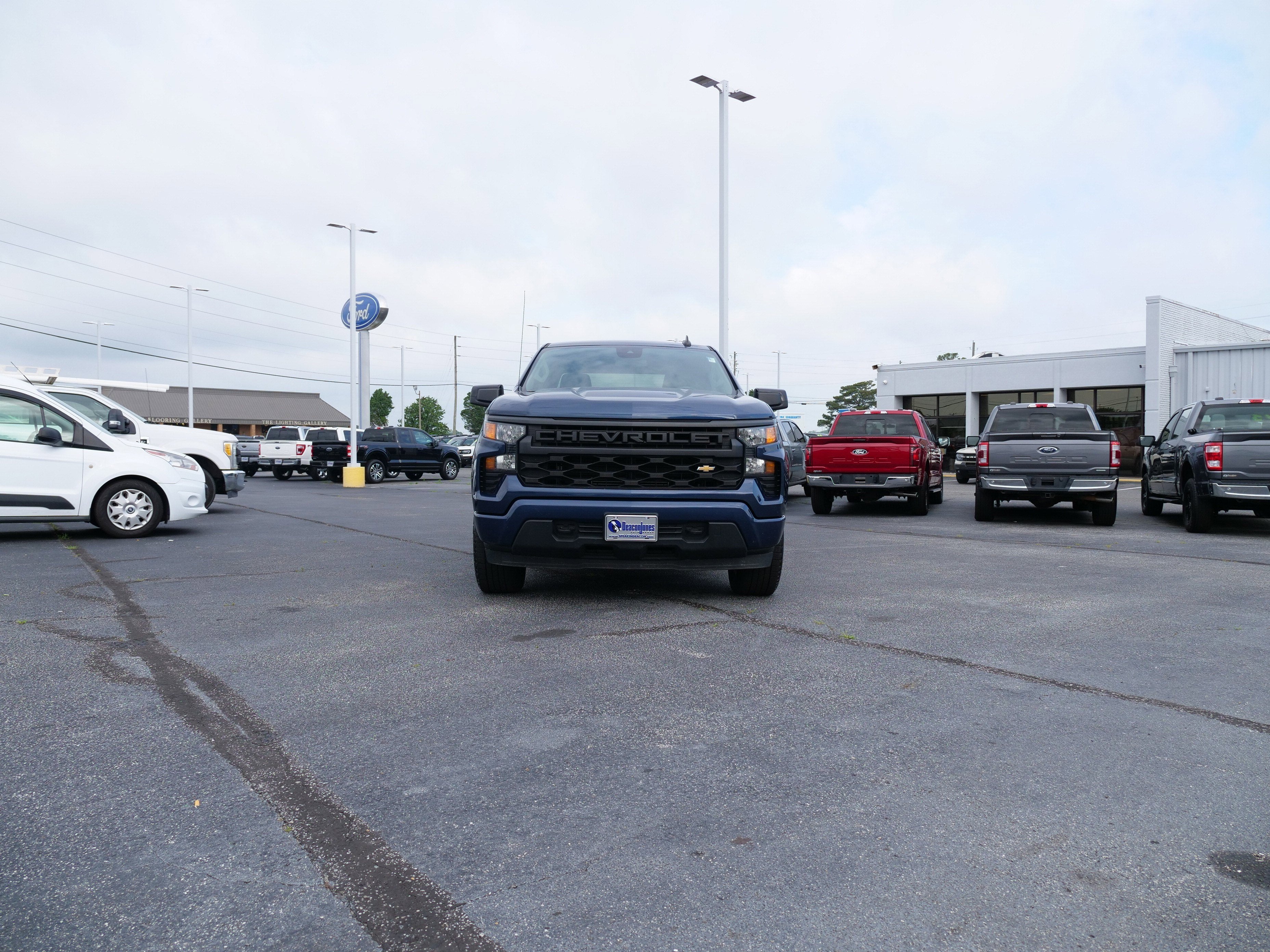 2022 Chevrolet Silverado 1500 Custom