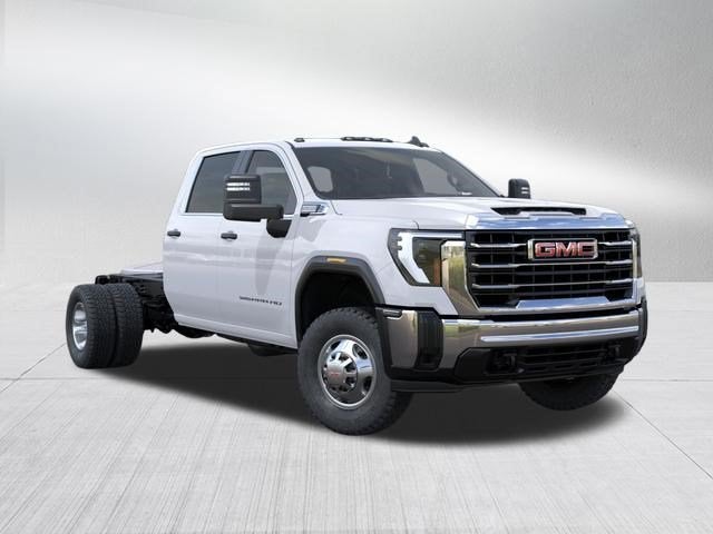 2026 GMC Sierra 3500 HD Chassis Cab Pro