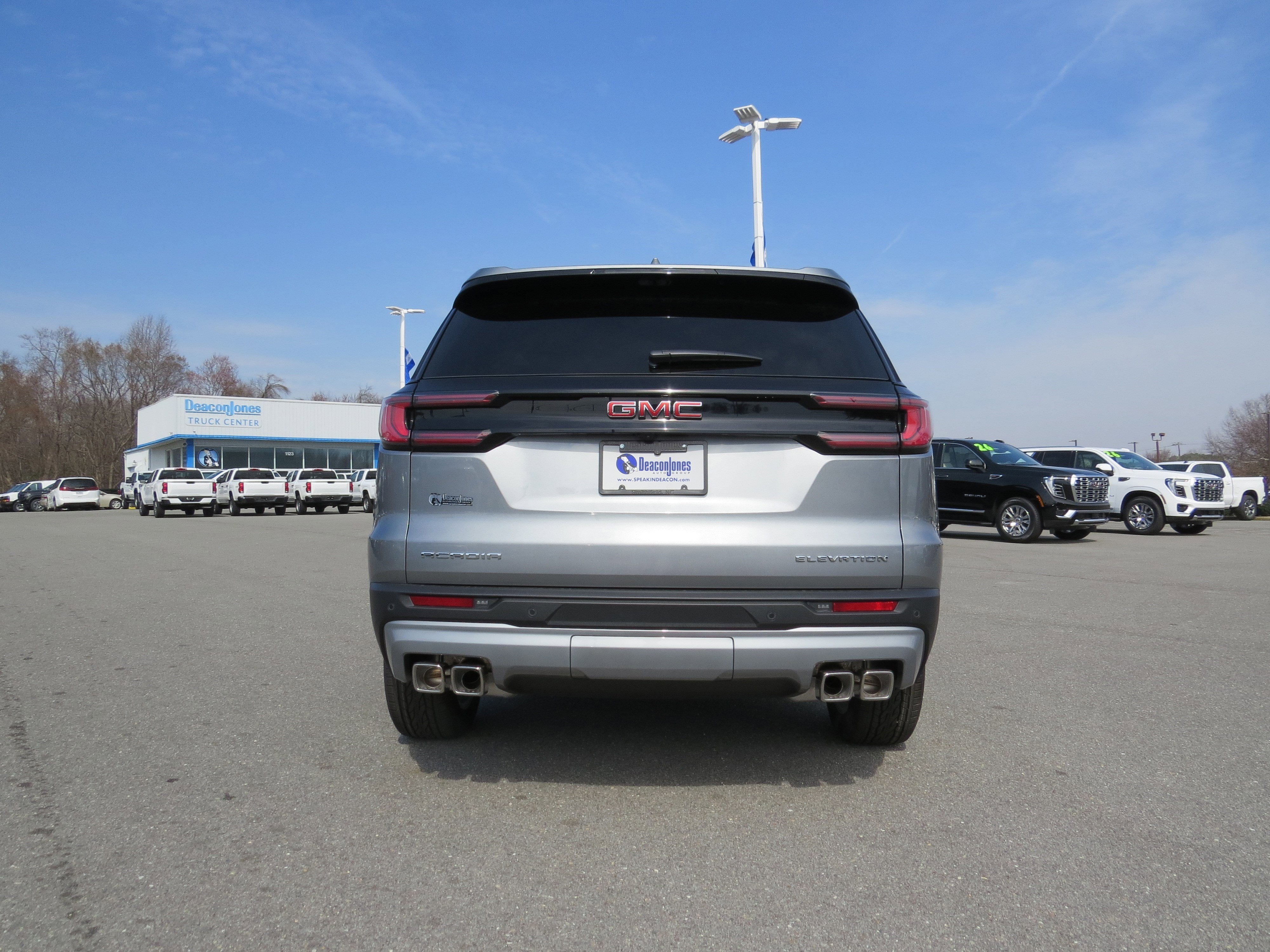2026 GMC Acadia Elevation