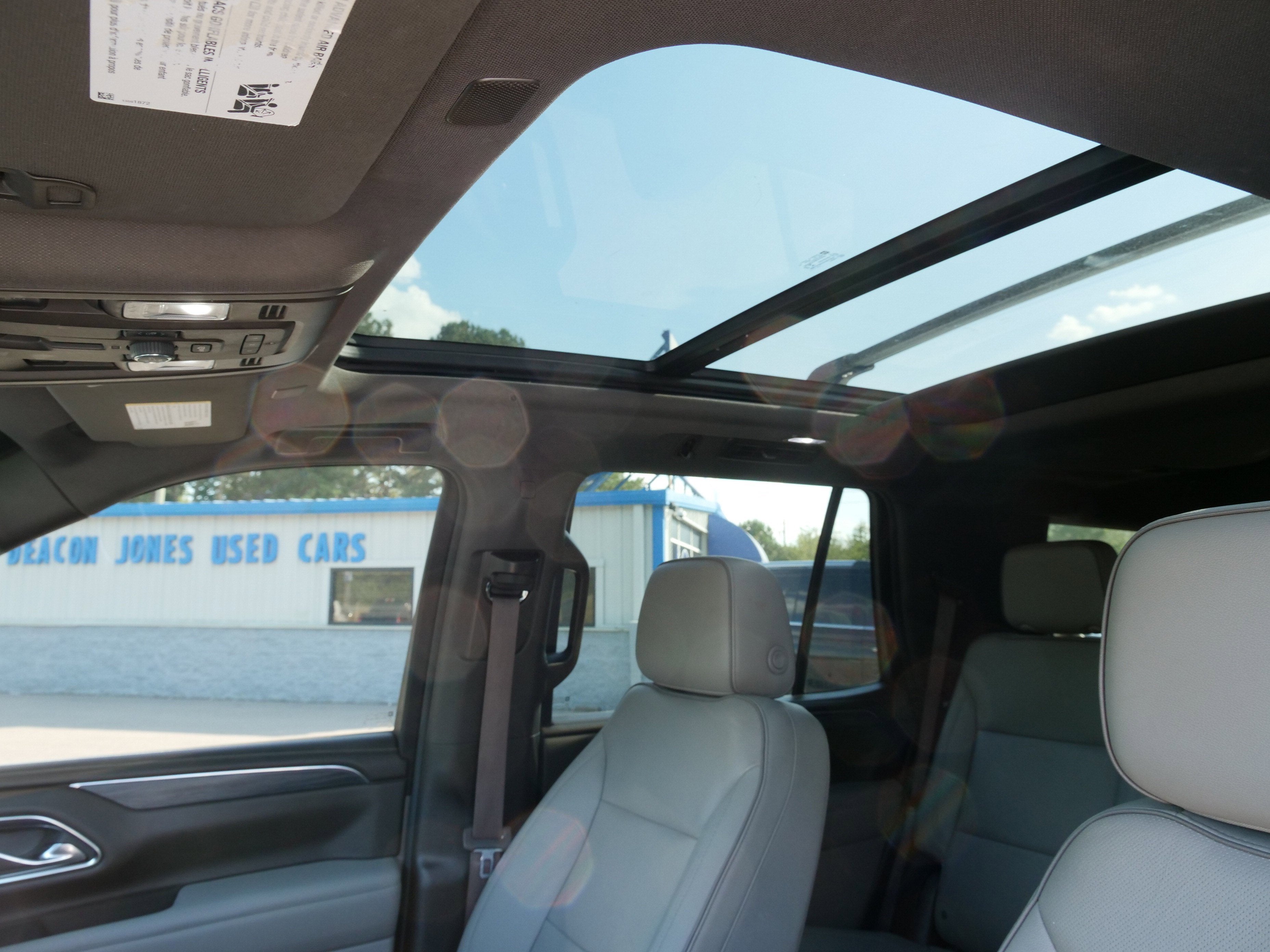 2022 GMC Yukon SLT