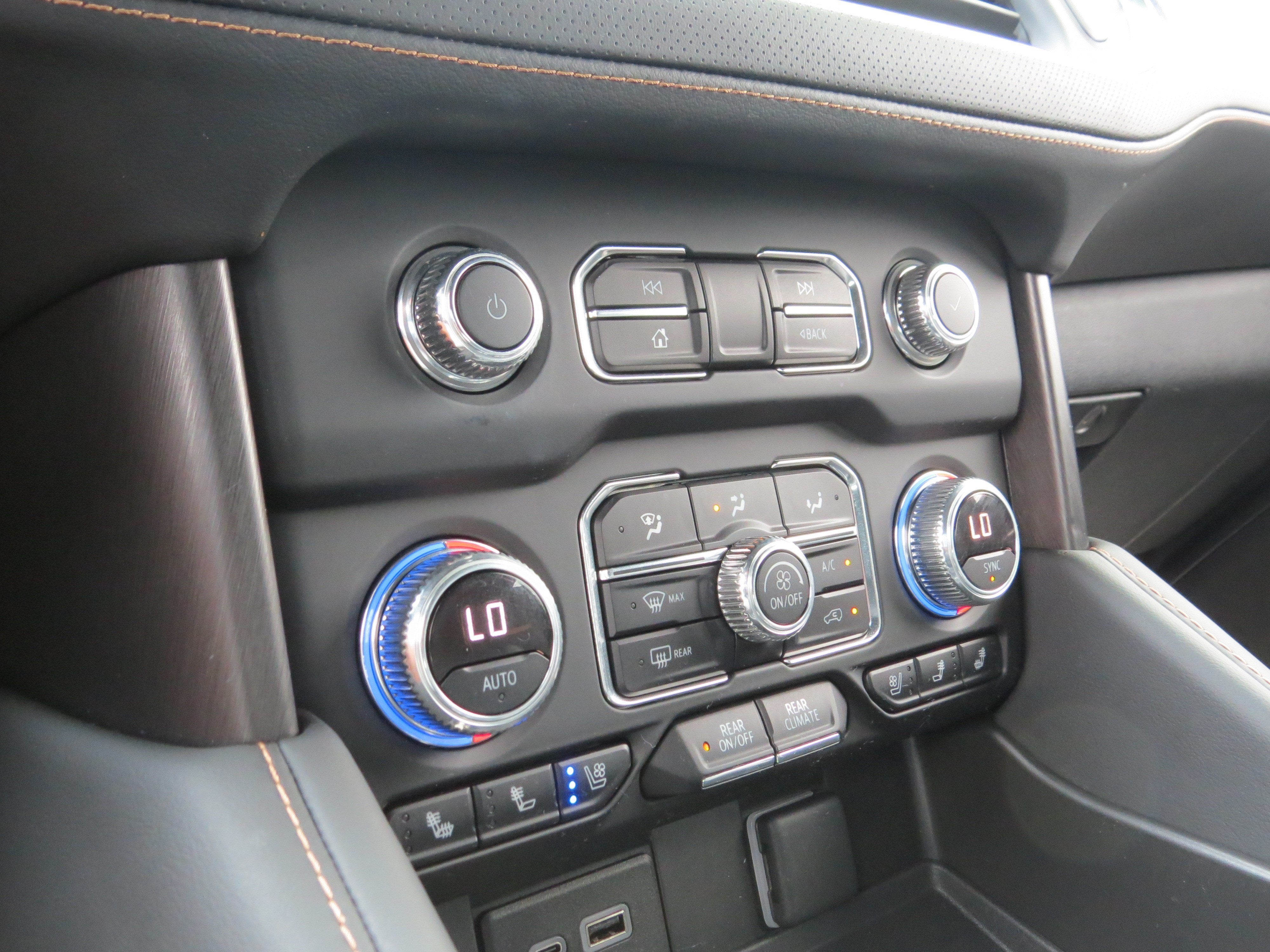 2023 GMC Yukon AT4