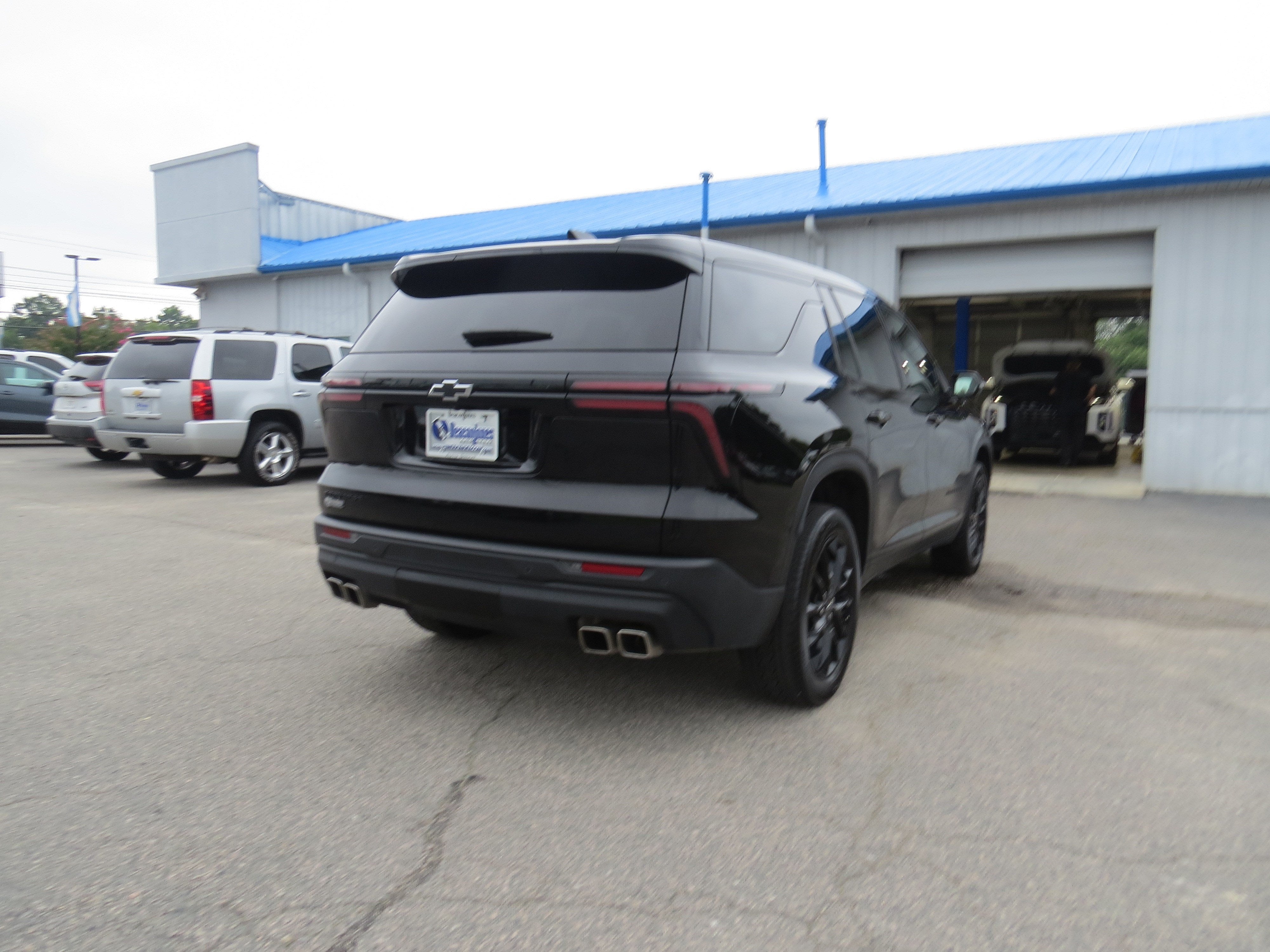 2024 Chevrolet Traverse LS