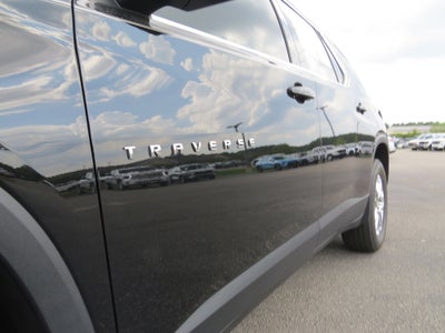 2023 Chevrolet Traverse LS
