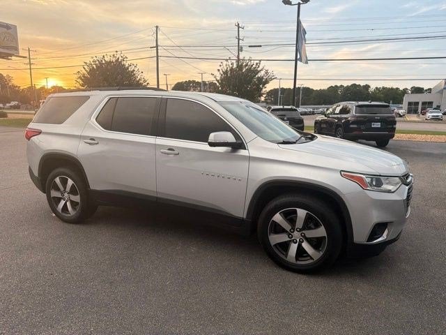 2021 Chevrolet Traverse LT Leather