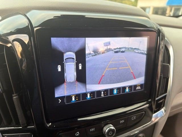 2021 Chevrolet Traverse LT Leather