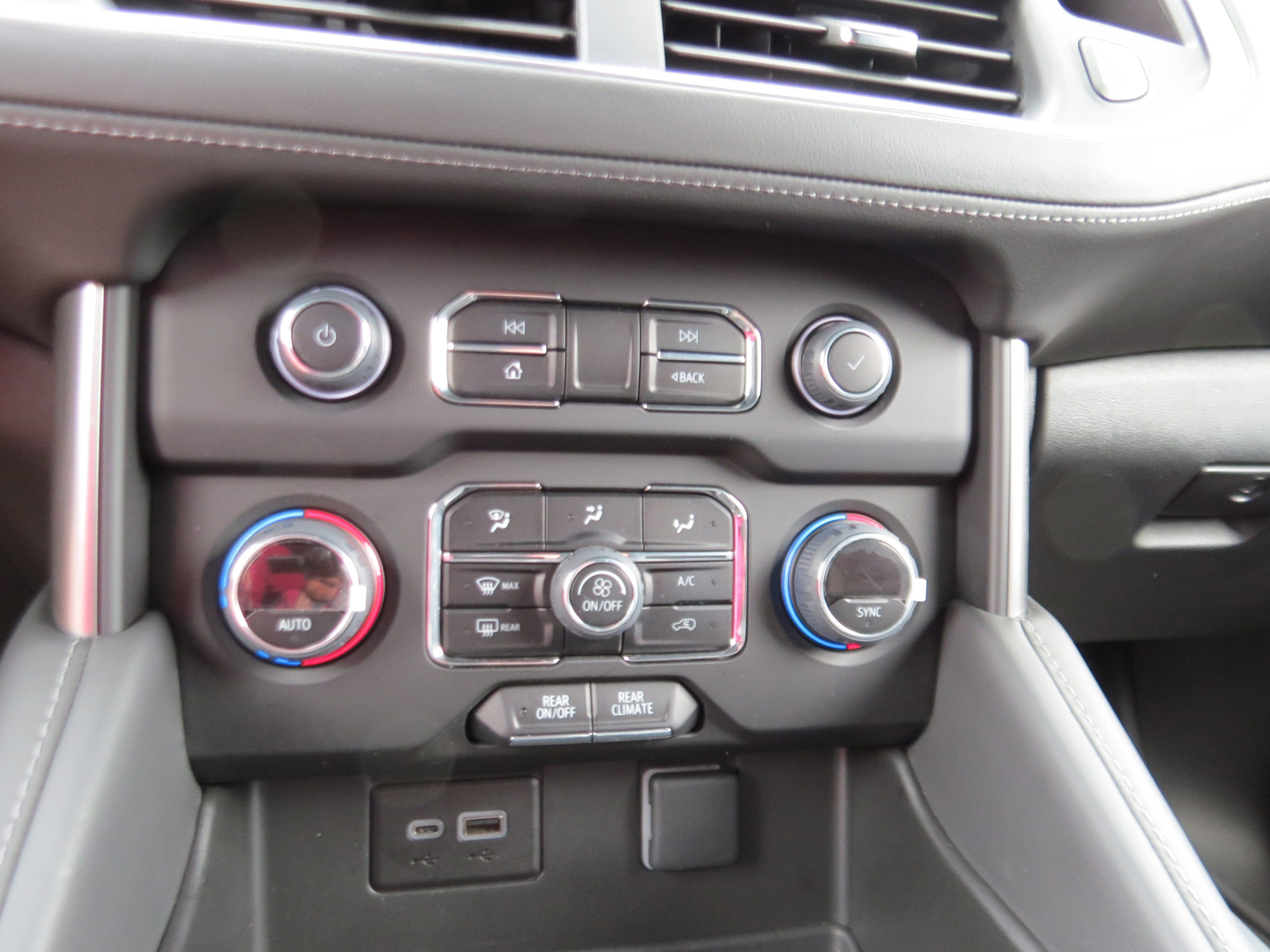 2023 Chevrolet Tahoe LS
