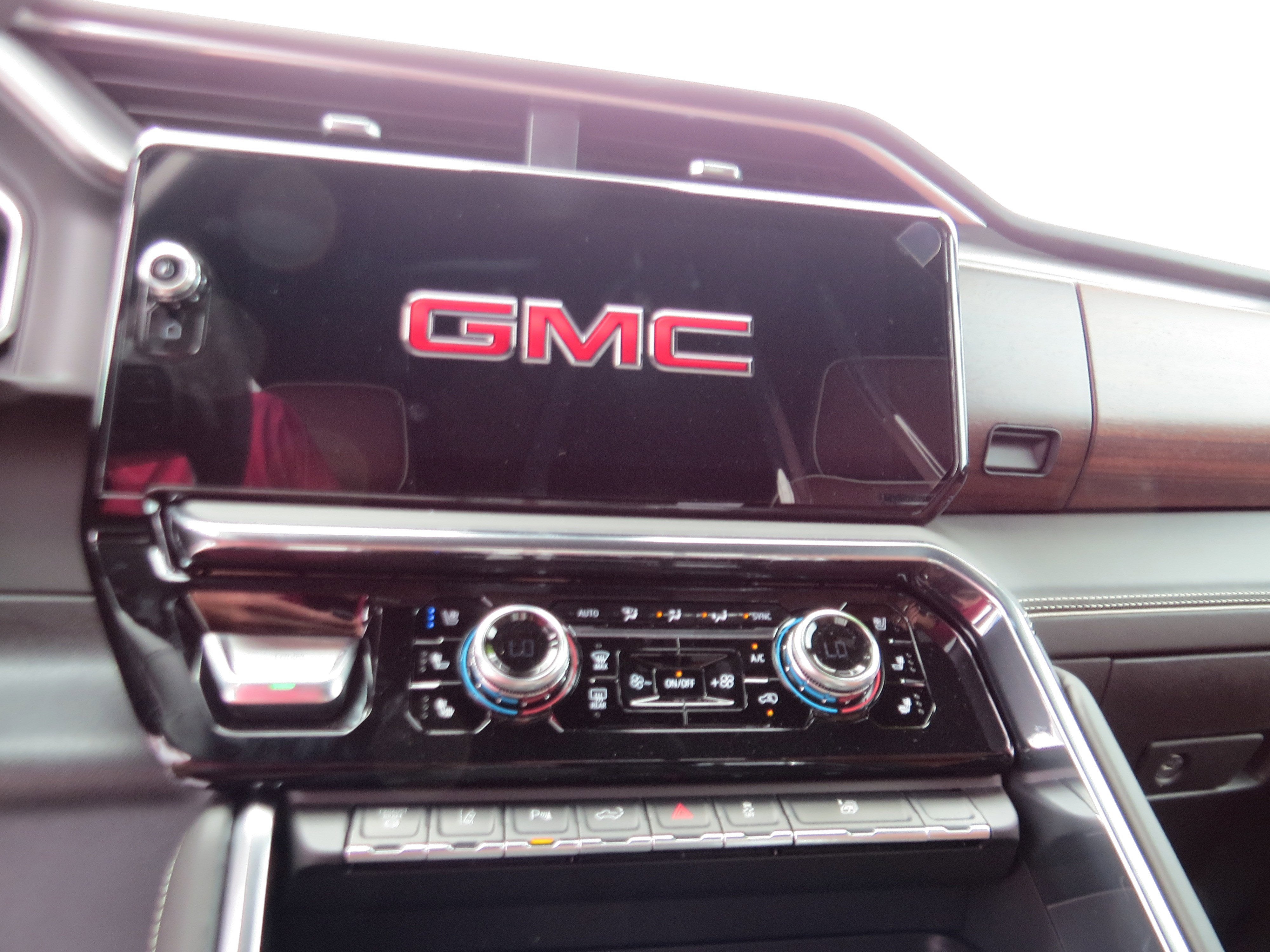 2026 GMC Sierra 3500 HD Denali Ultimate DRW