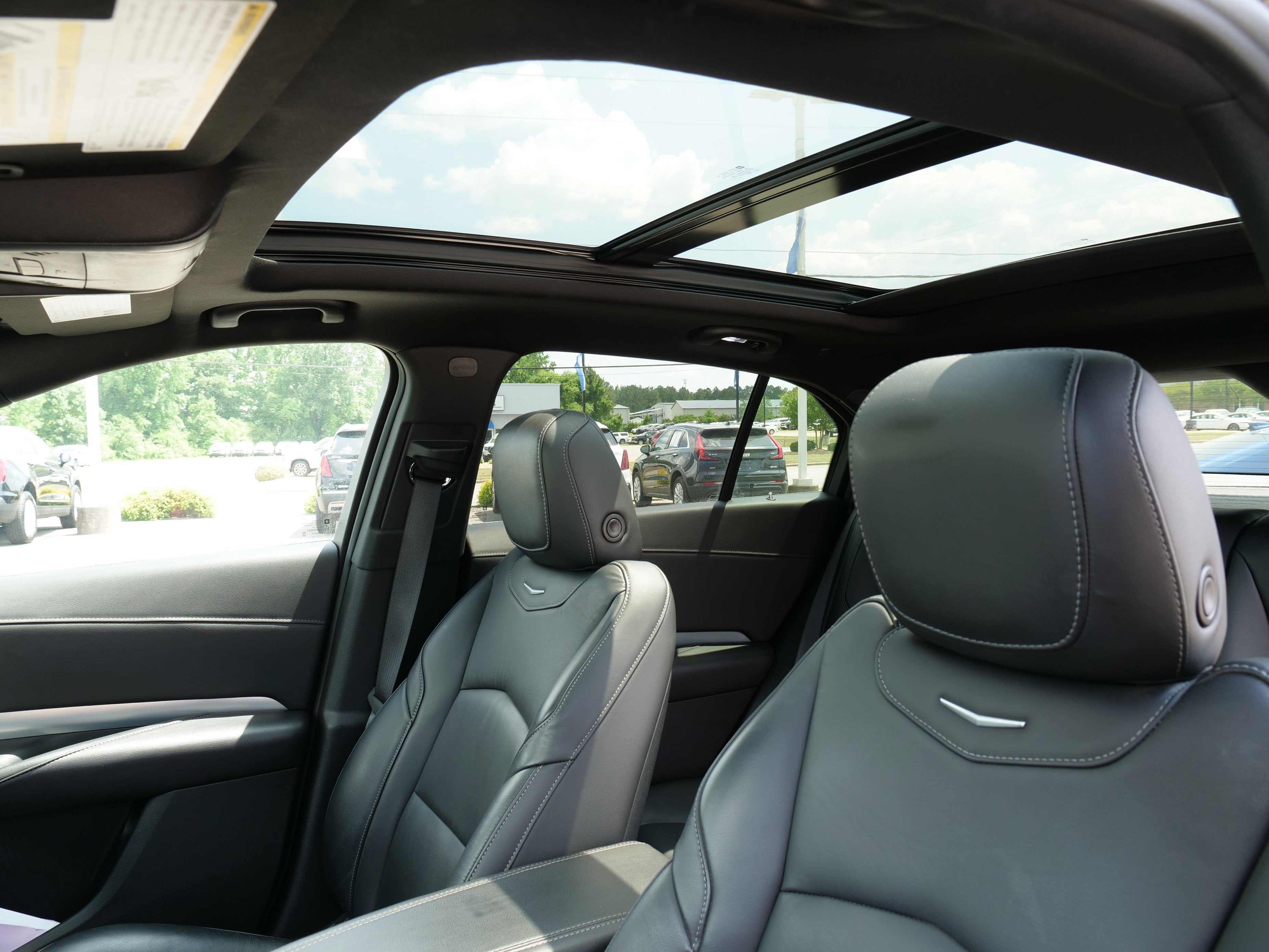 2021 Cadillac XT4 FWD Premium Luxury