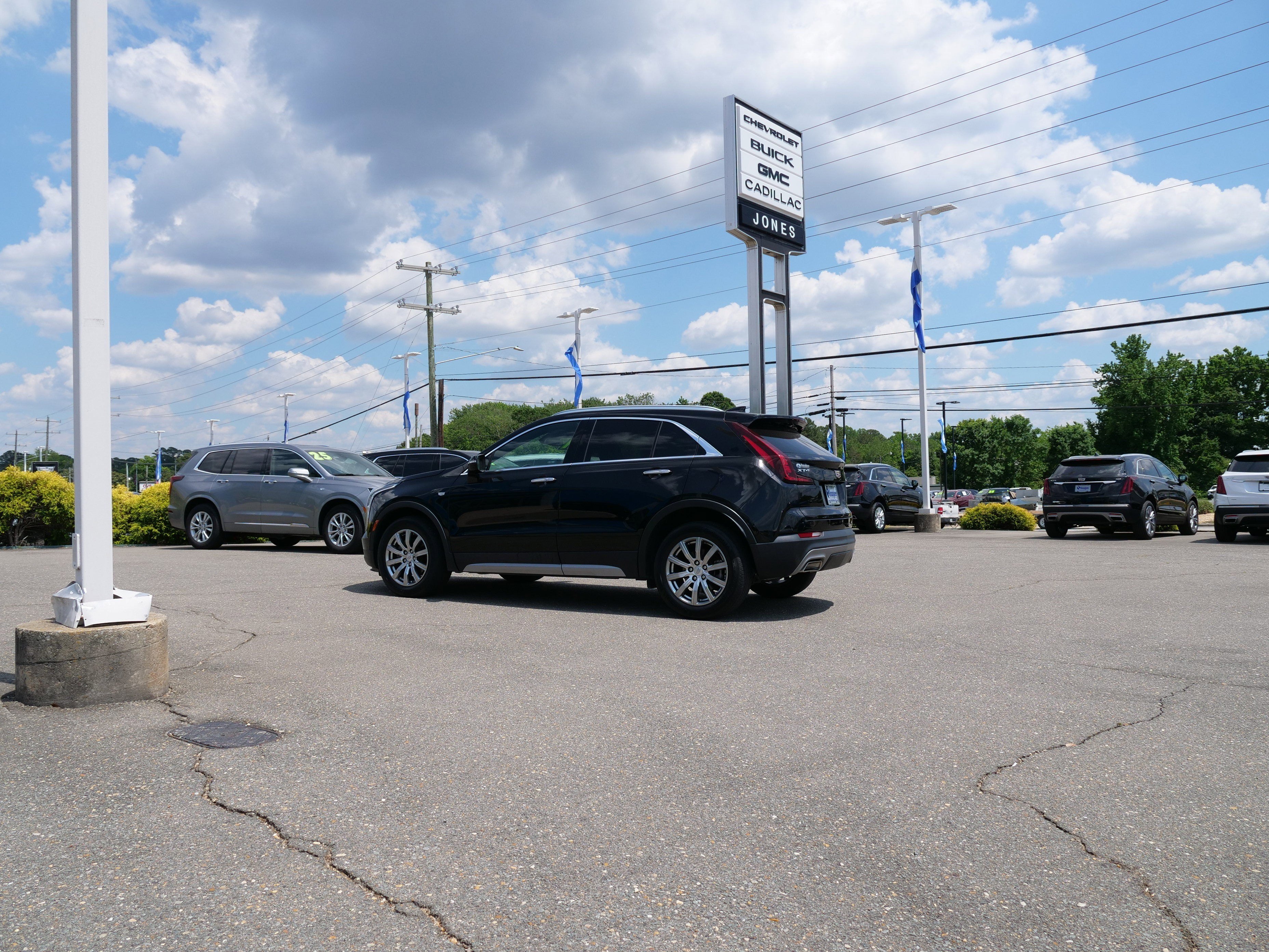 2021 Cadillac XT4 FWD Premium Luxury