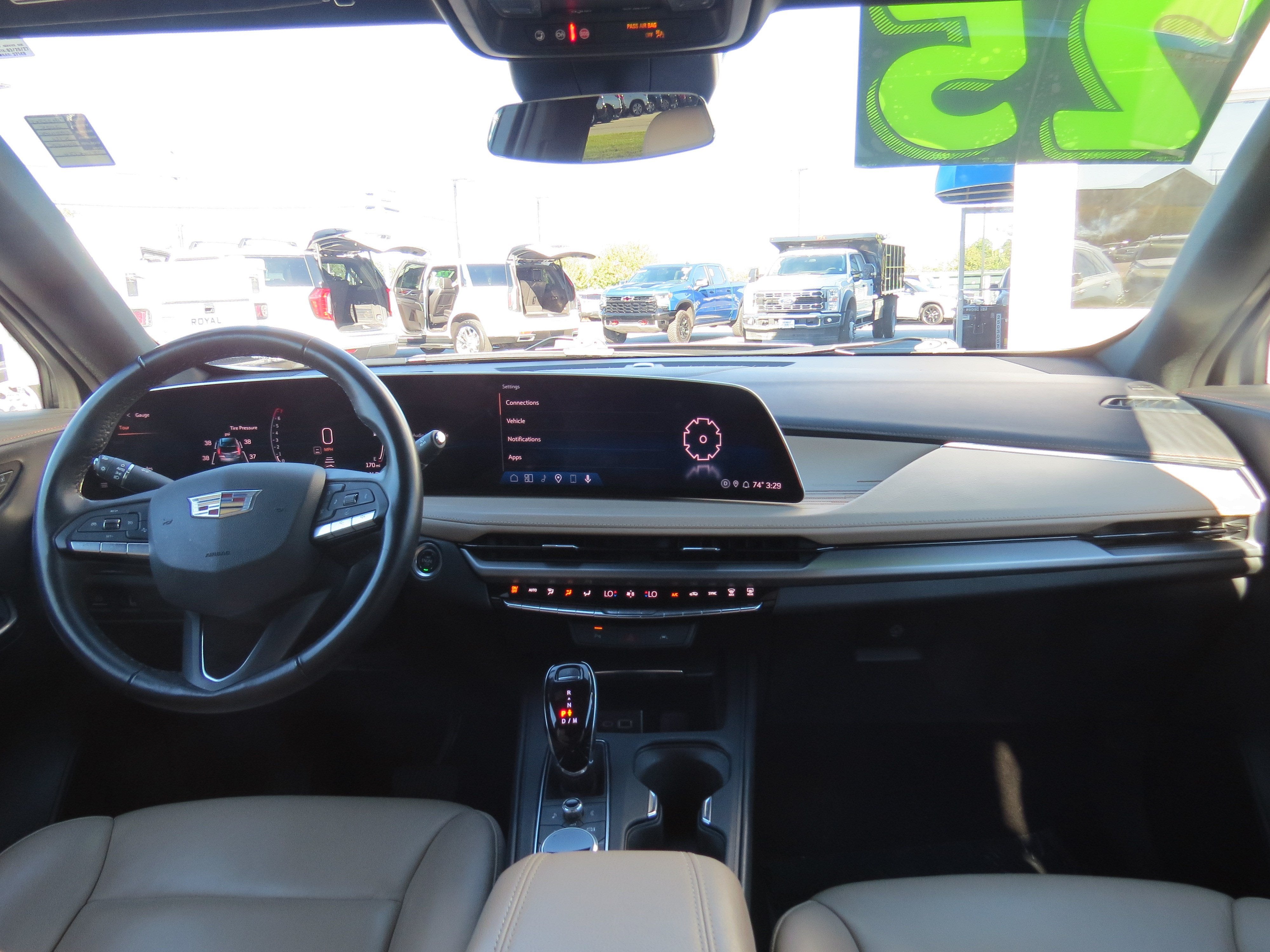 2025 Cadillac XT4 Premium Luxury