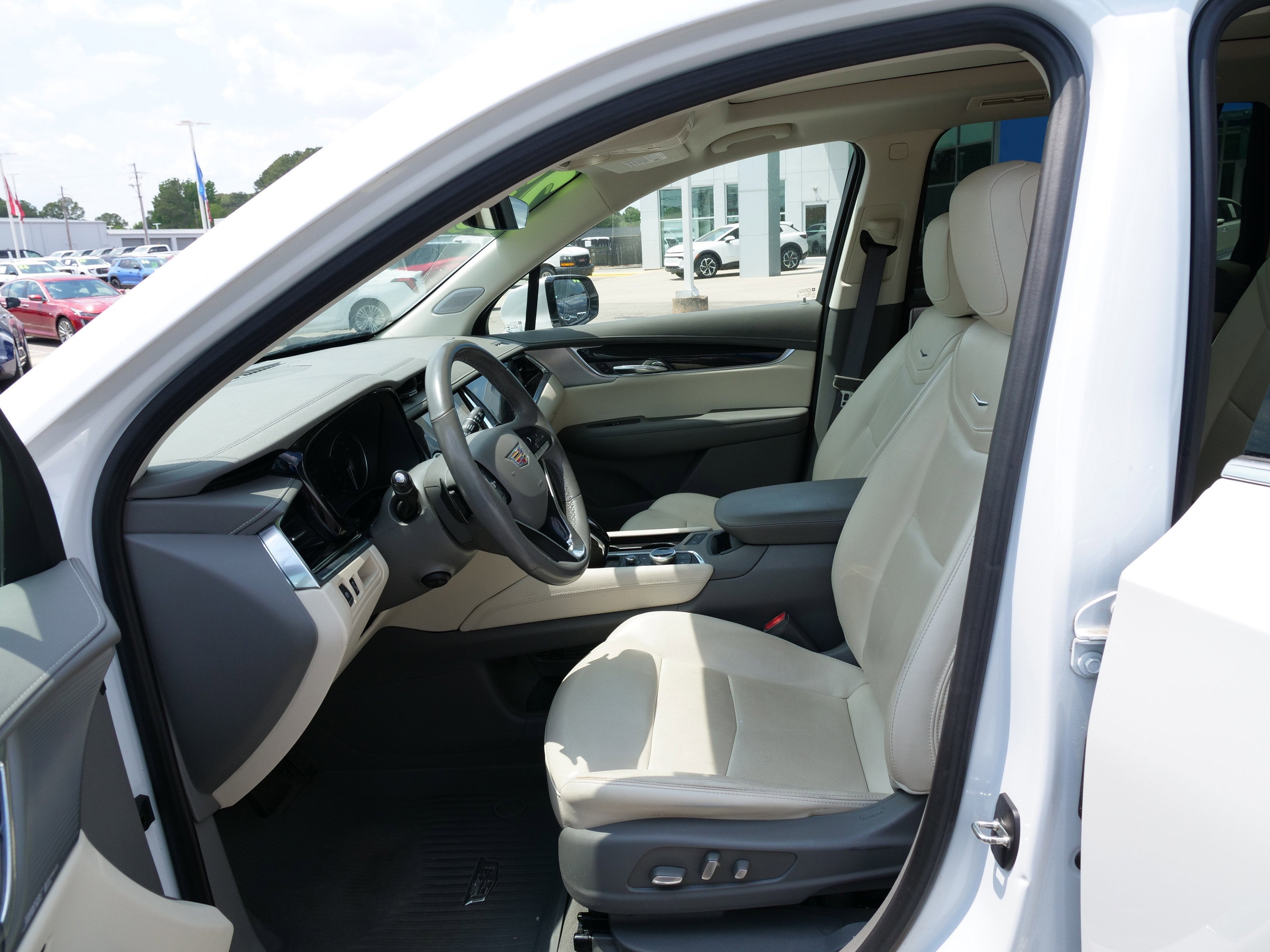 2023 Cadillac XT6 Premium Luxury