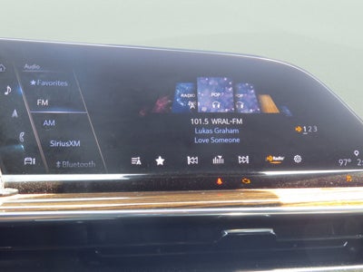 2022 Cadillac Escalade Luxury