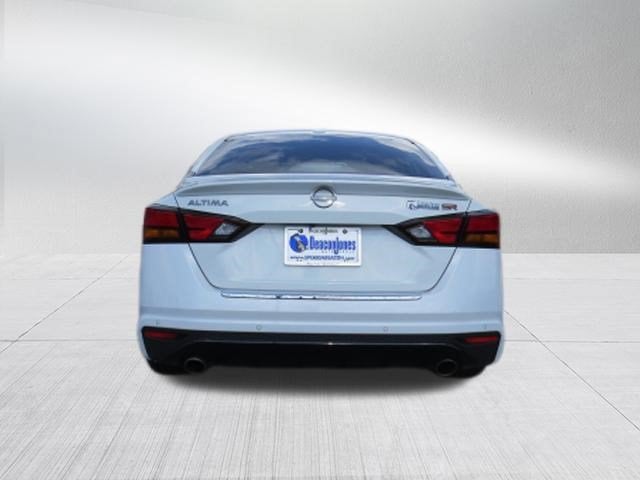 2023 Nissan Altima SR FWD
