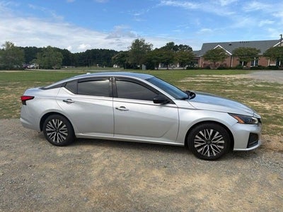 2024 Nissan Altima SV FWD