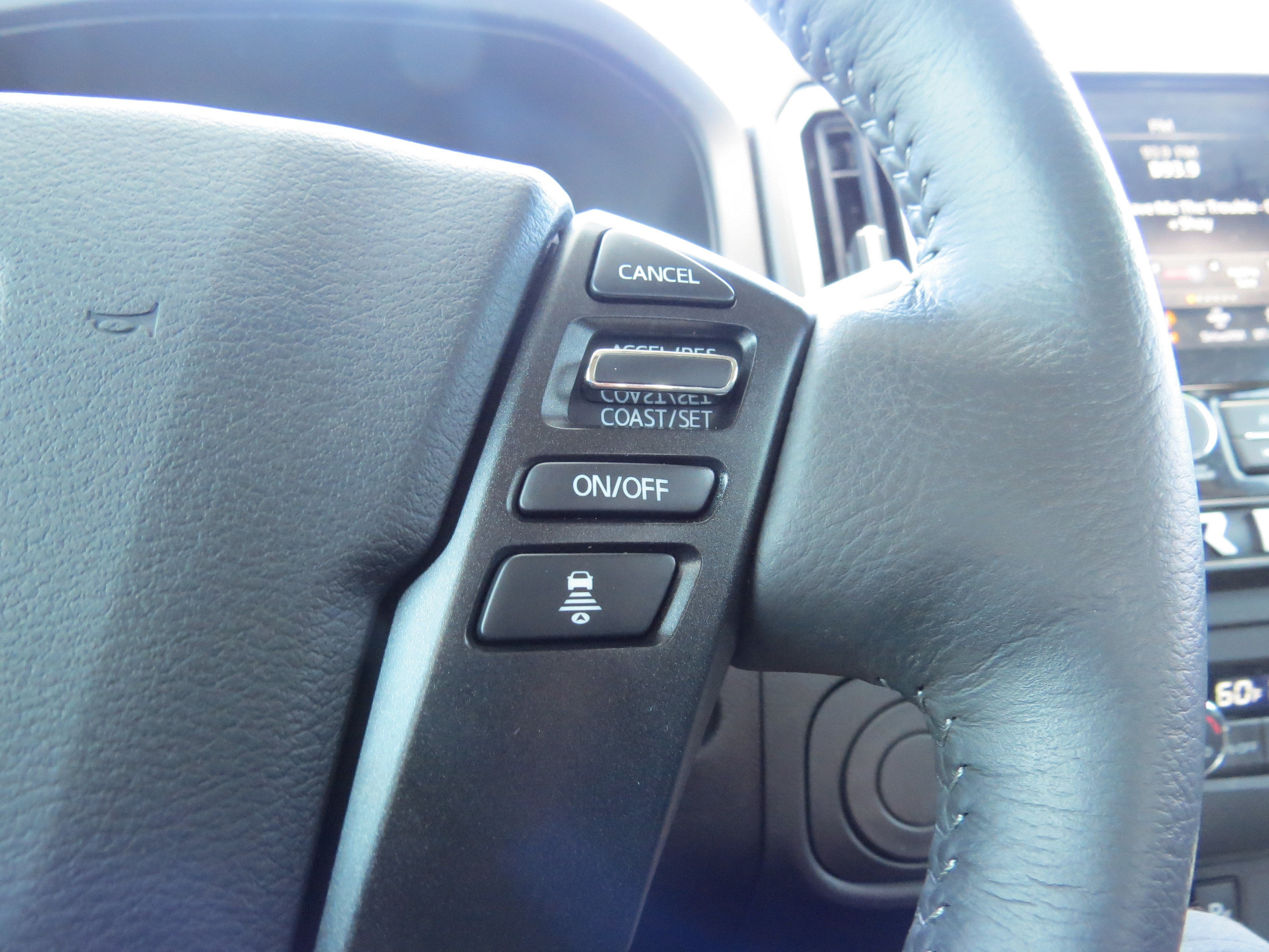 2025 Nissan Frontier Crew Cab SV 4x2