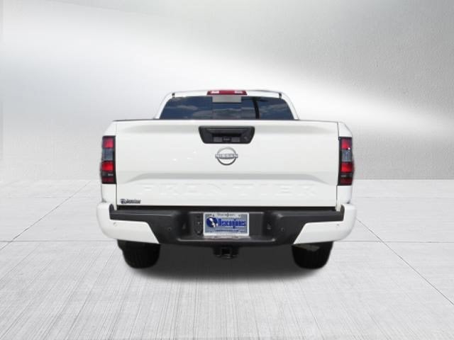 2025 Nissan Frontier Crew Cab SV 4x2