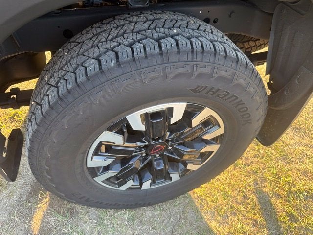 2024 Nissan Frontier Crew Cab PRO-4X 4x4