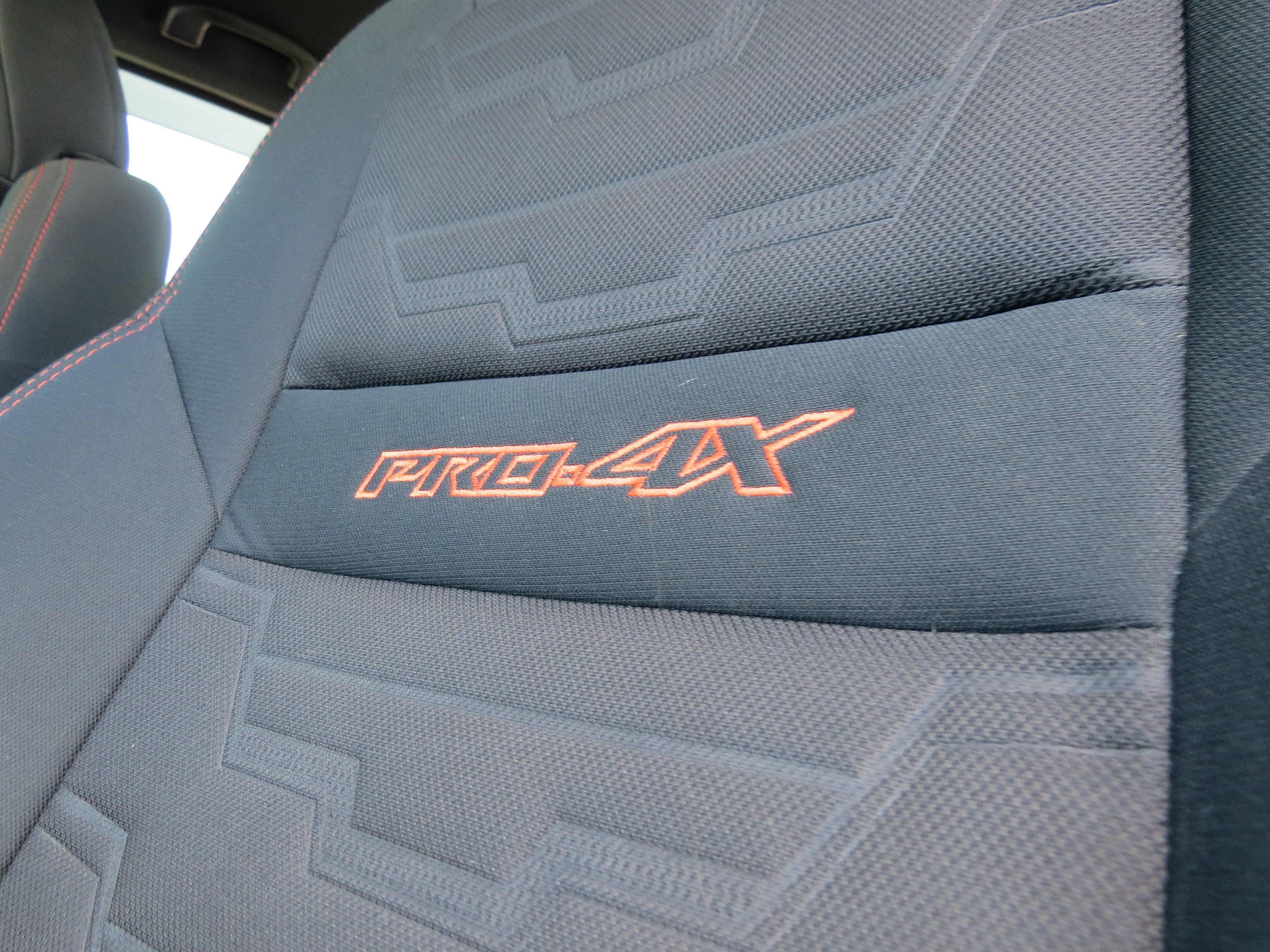 2022 Nissan Frontier Crew Cab PRO-4X 4x4