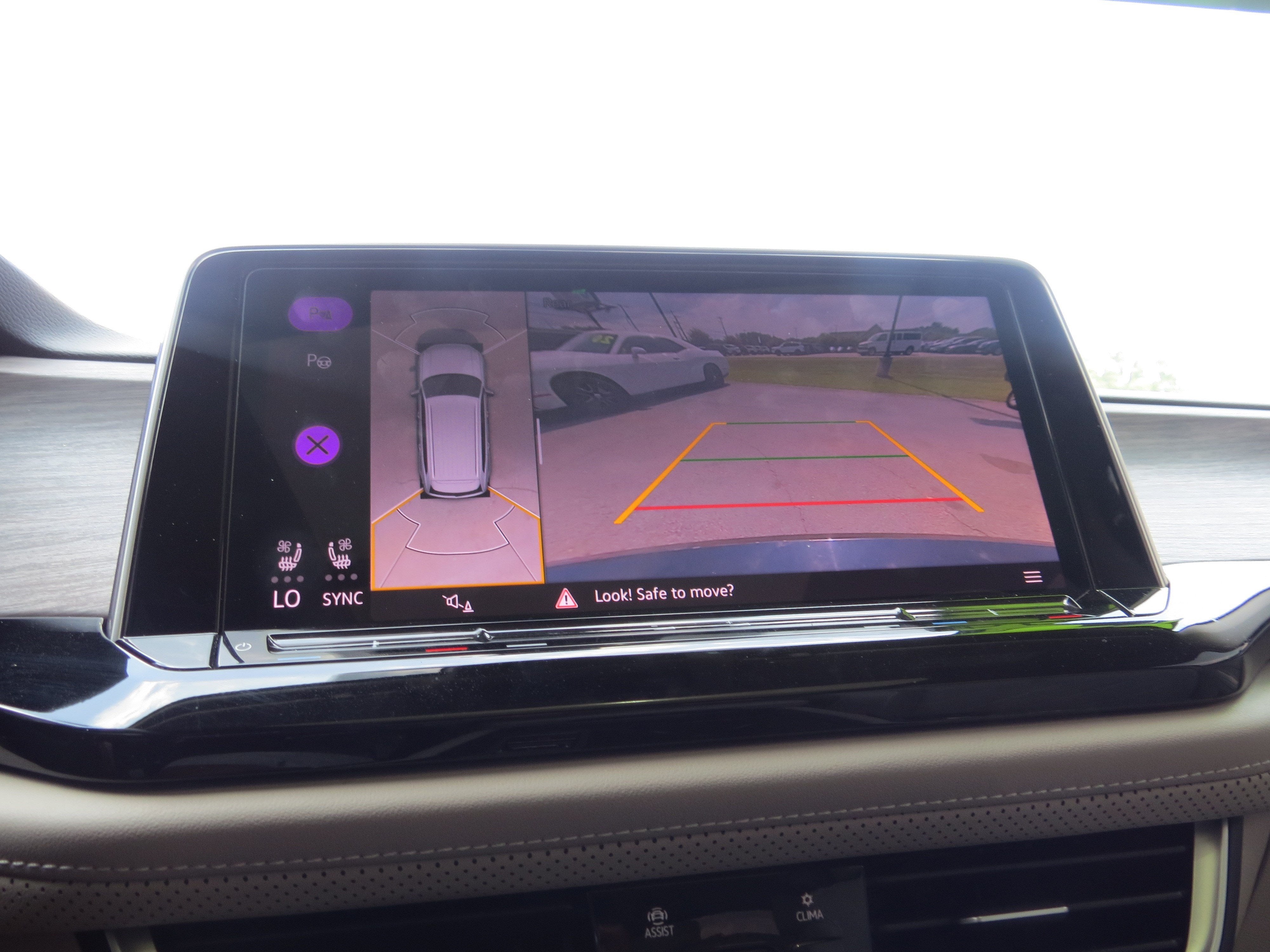 2024 Volkswagen Atlas 2.0T SEL Premium R-Line