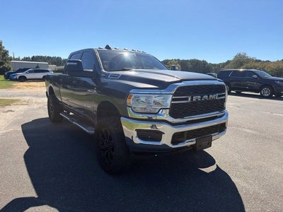 2023 RAM 2500 Tradesman Crew Cab 4x4 6'4" Box