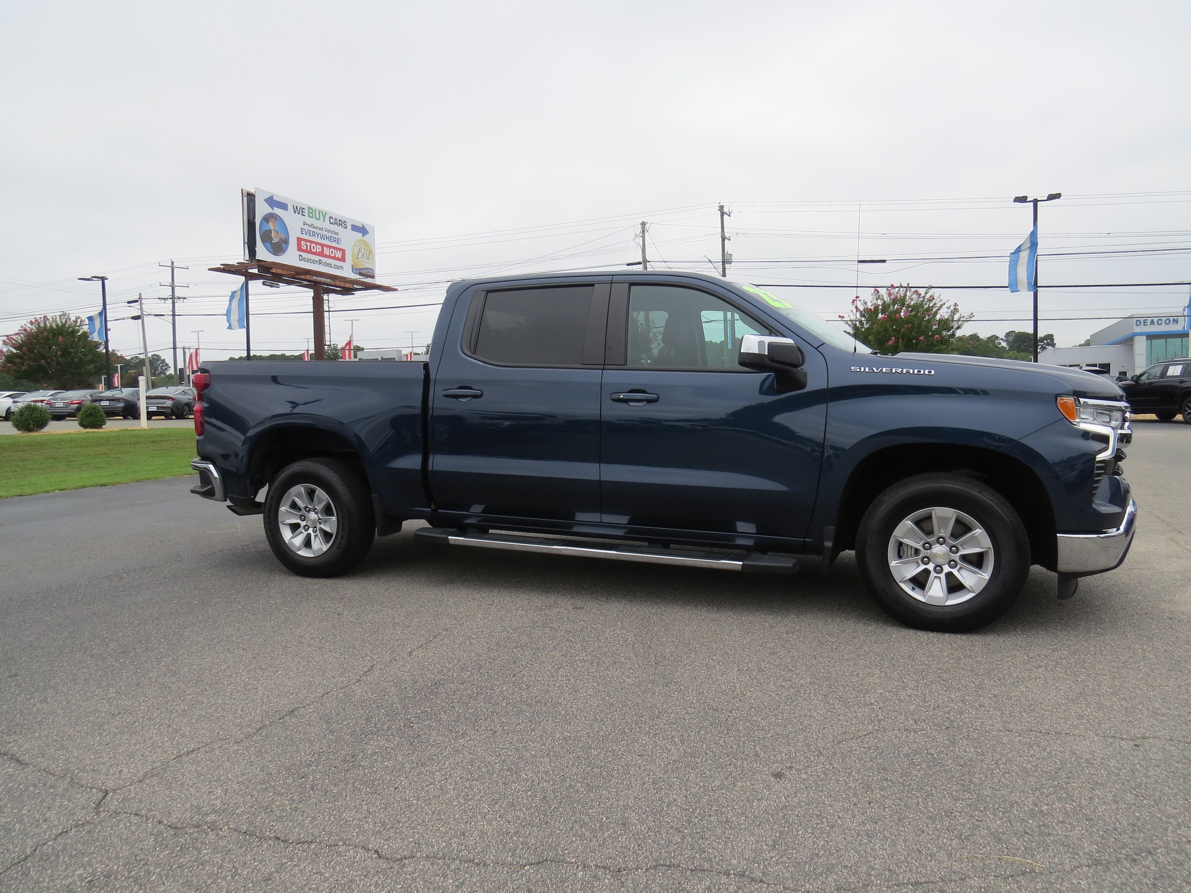 2023 Chevrolet Silverado 1500 LT