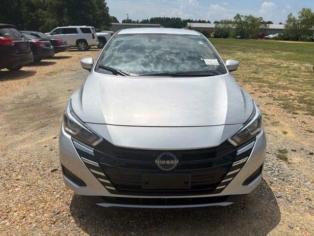 2024 Nissan Versa SV
