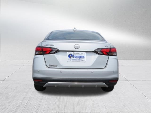 2024 Nissan Versa SV