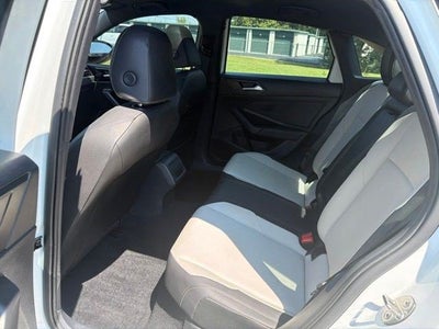 2021 Volkswagen Jetta 1.4T R-Line