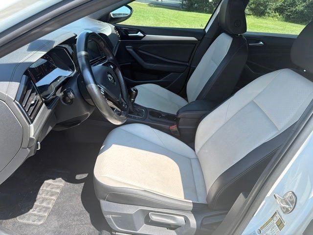 2021 Volkswagen Jetta 1.4T R-Line