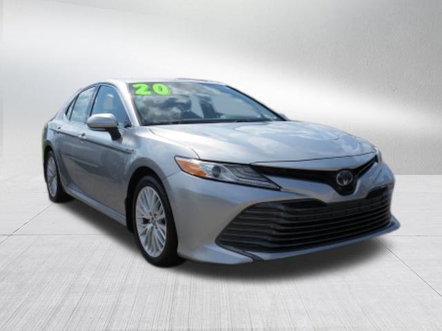2020 Toyota Camry XLE Hybrid