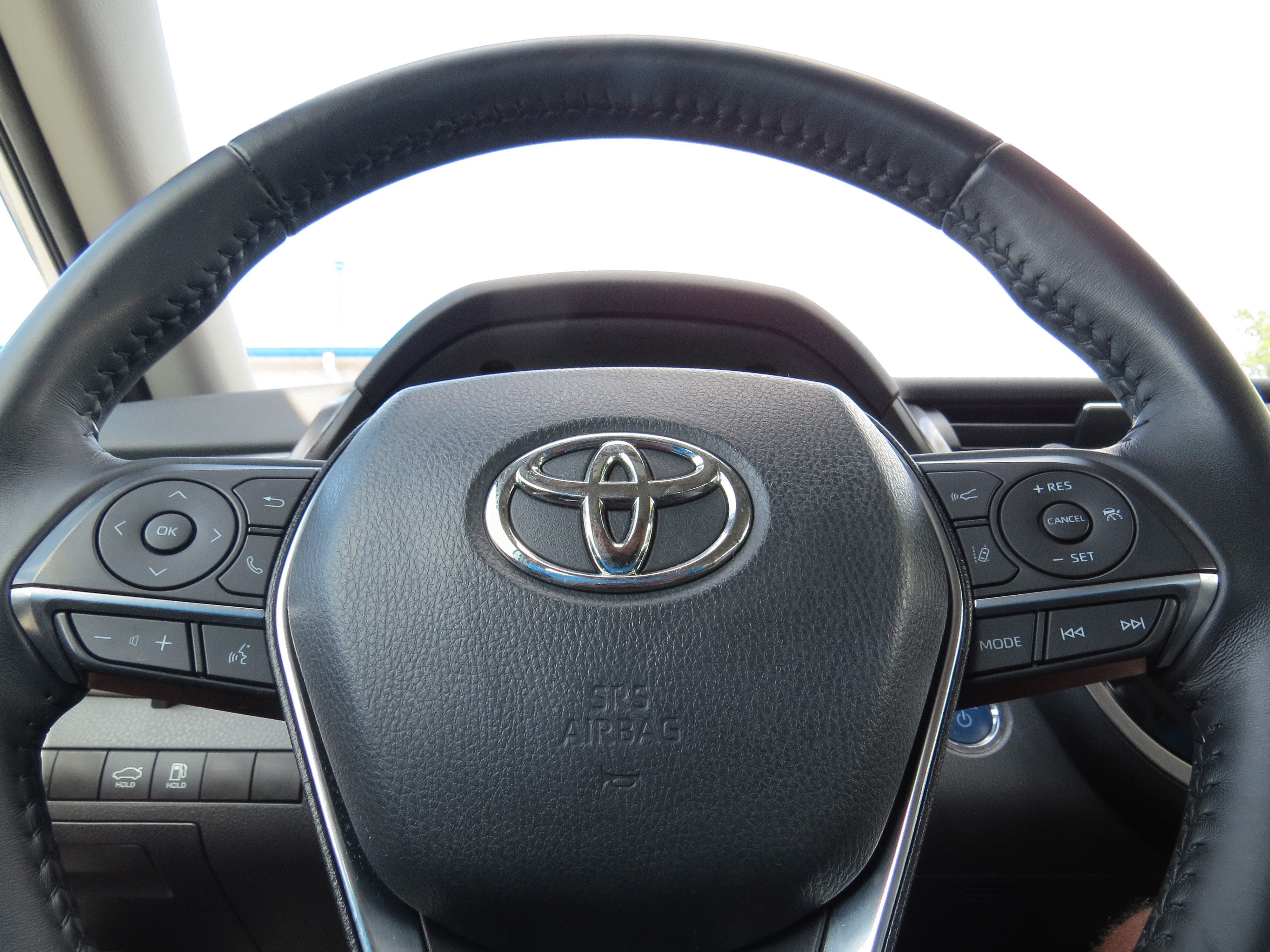 2020 Toyota Camry XLE Hybrid