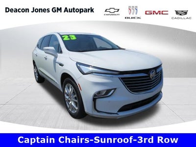 2023 Buick Enclave Essence