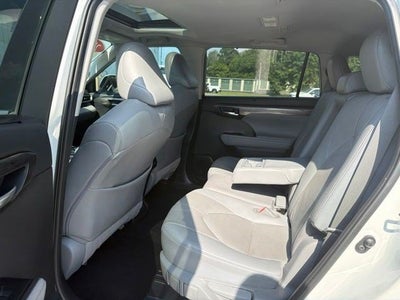2021 Toyota Highlander Platinum