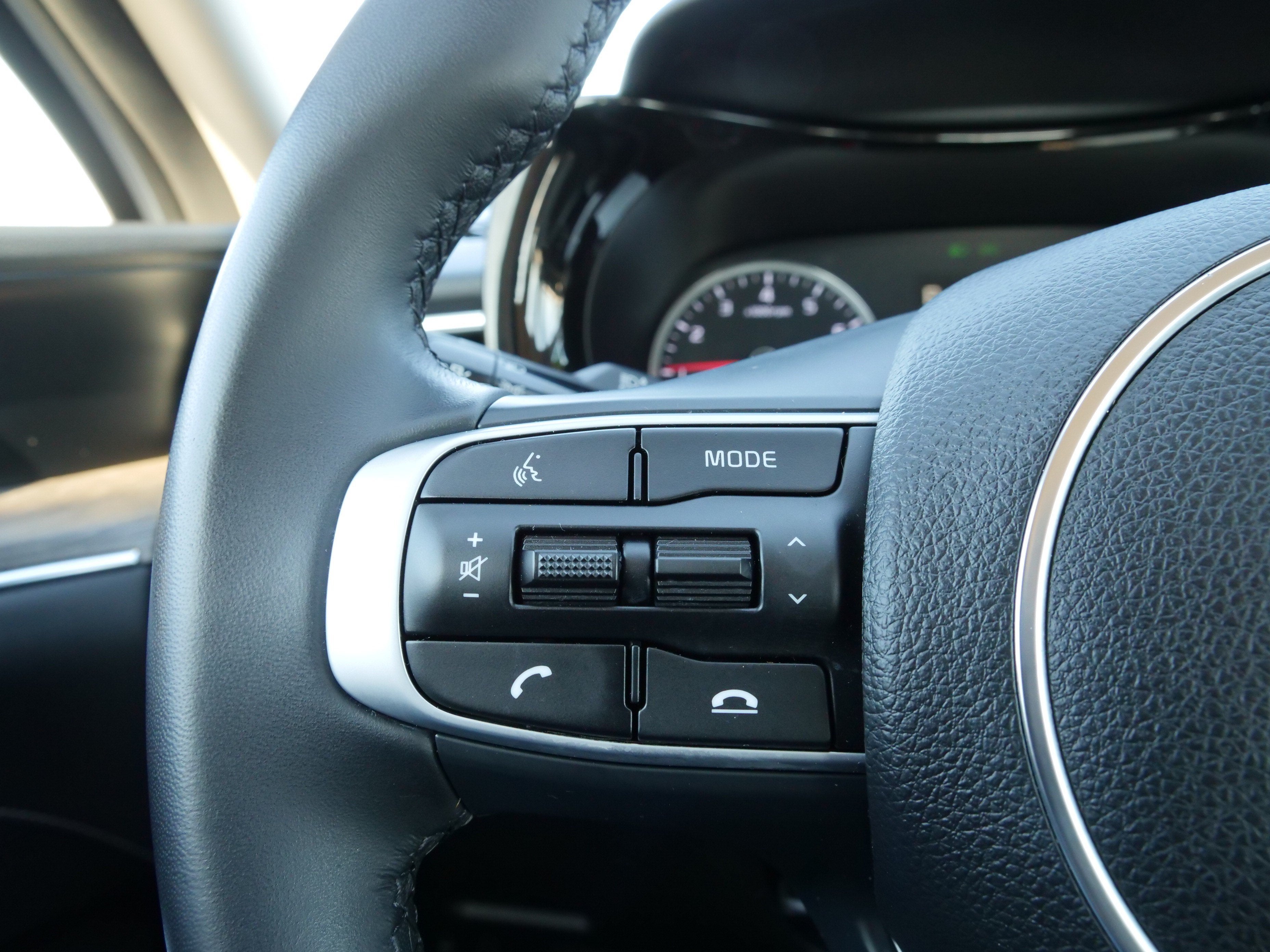 2023 Kia K5 EX