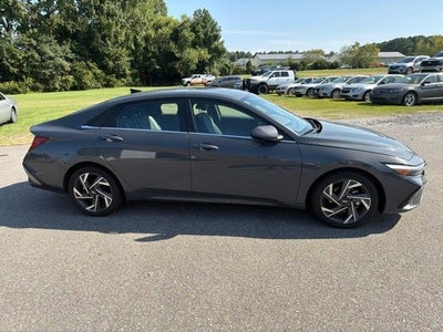 2025 Hyundai Elantra SEL Convenience