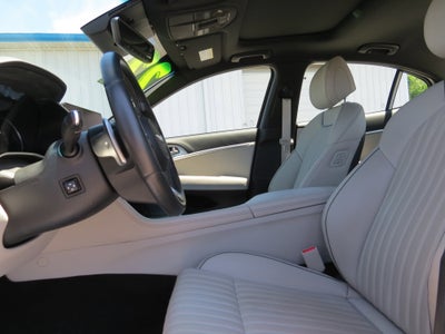 2022 Genesis G70 2.0T RWD