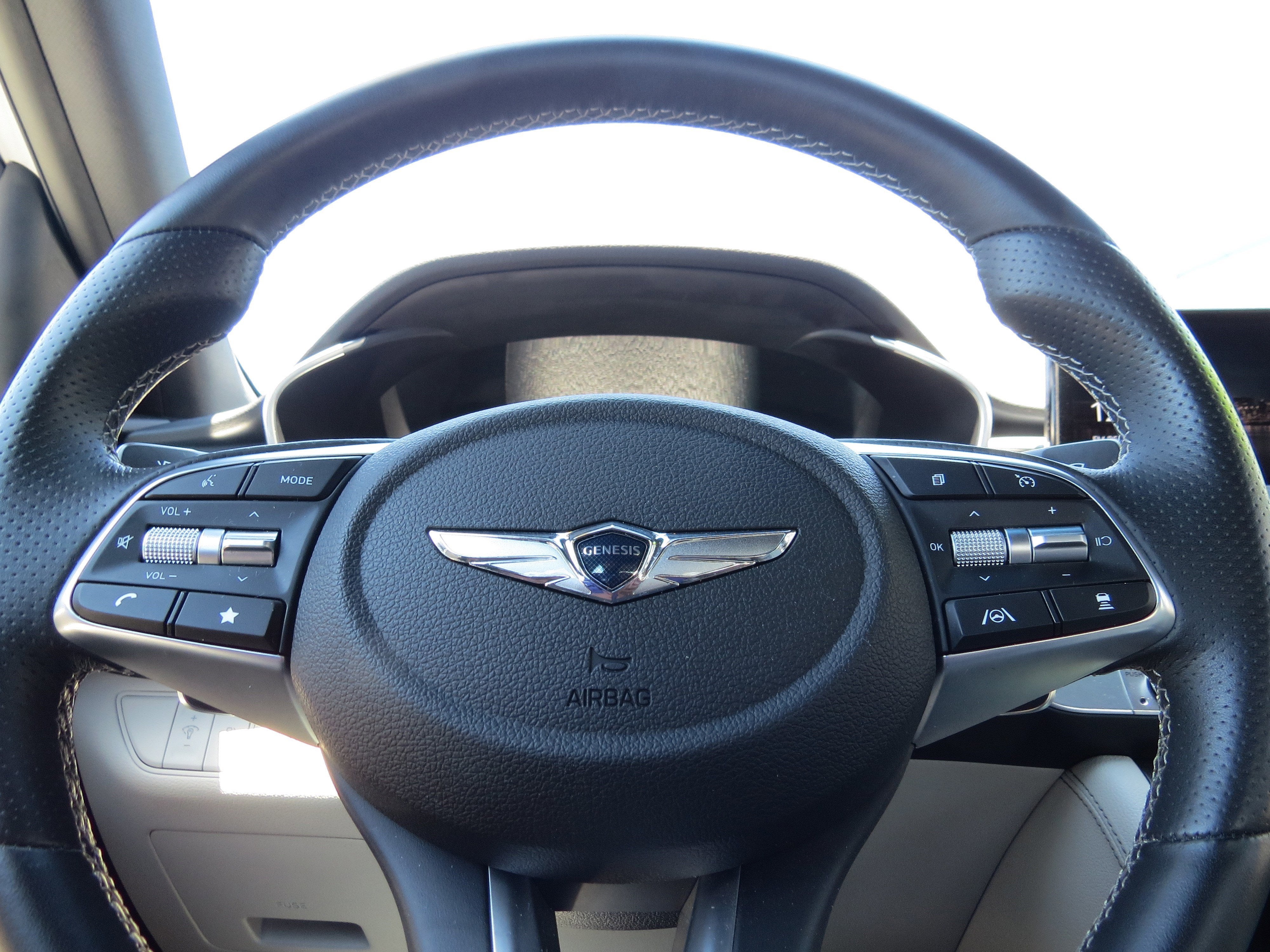 2022 Genesis G70 2.0T RWD