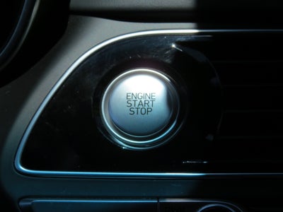 2022 Genesis G70 2.0T RWD