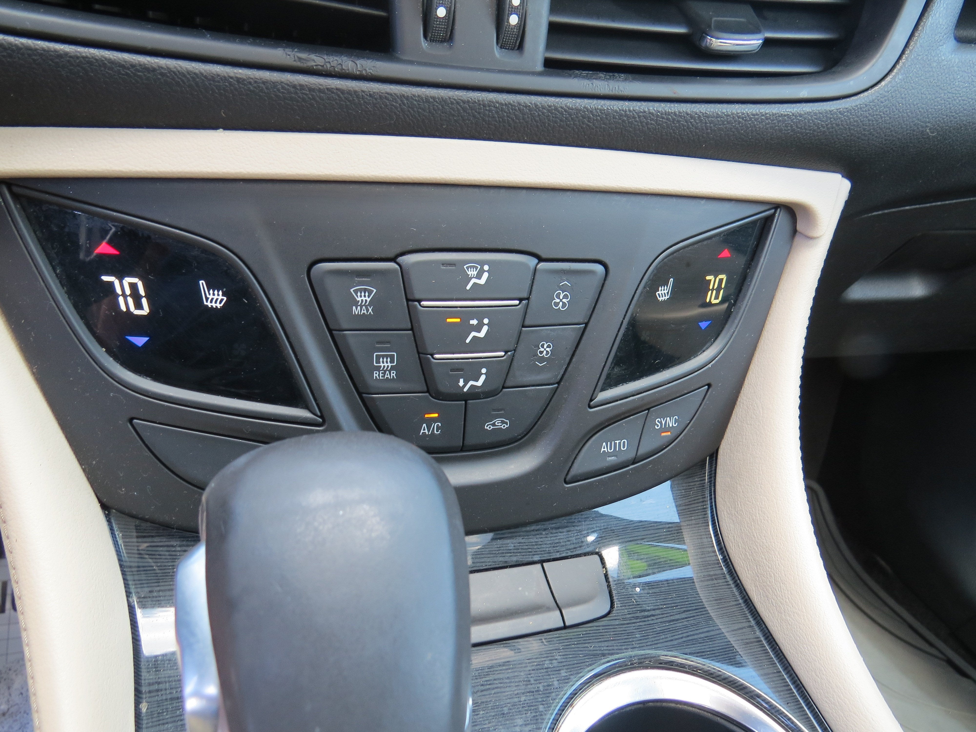 2018 Buick Envision Essence