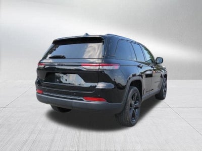 2023 Jeep Grand Cherokee Laredo